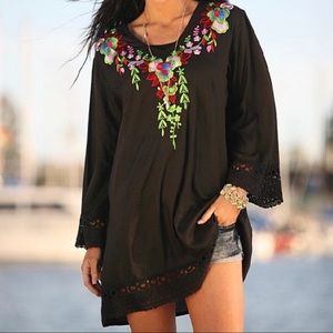 Black floral embroidery bell-sleeve v-neck tunic